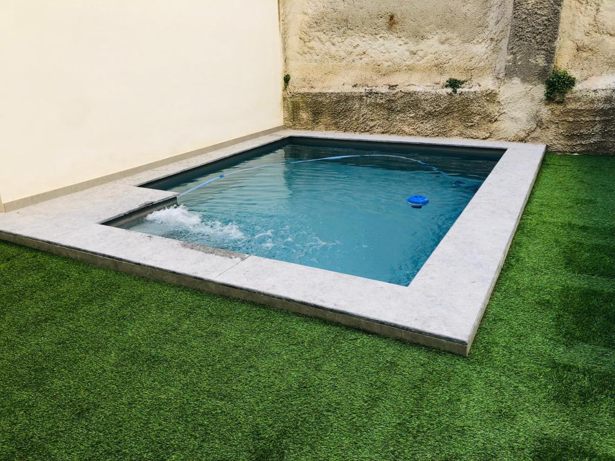 Apartamentos Bocairenthomes, En Pleno Centro De Bocairent, Con Pequena Piscina Y Parking Privado Eksteriør bilde
