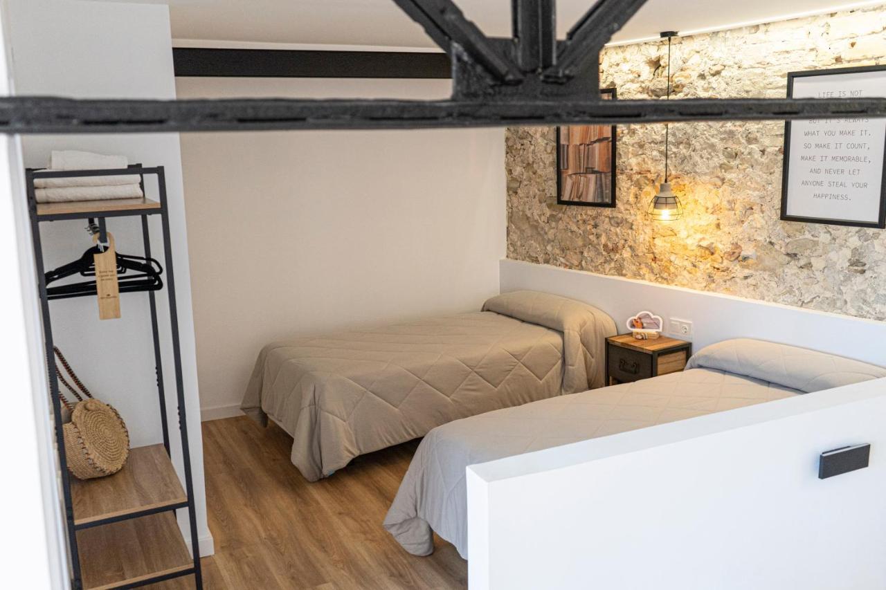 Apartamentos Bocairenthomes, En Pleno Centro De Bocairent, Con Pequena Piscina Y Parking Privado Eksteriør bilde