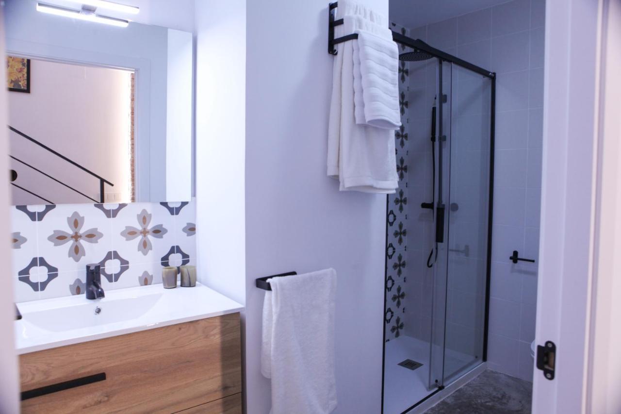 Apartamentos Bocairenthomes, En Pleno Centro De Bocairent, Con Pequena Piscina Y Parking Privado Eksteriør bilde