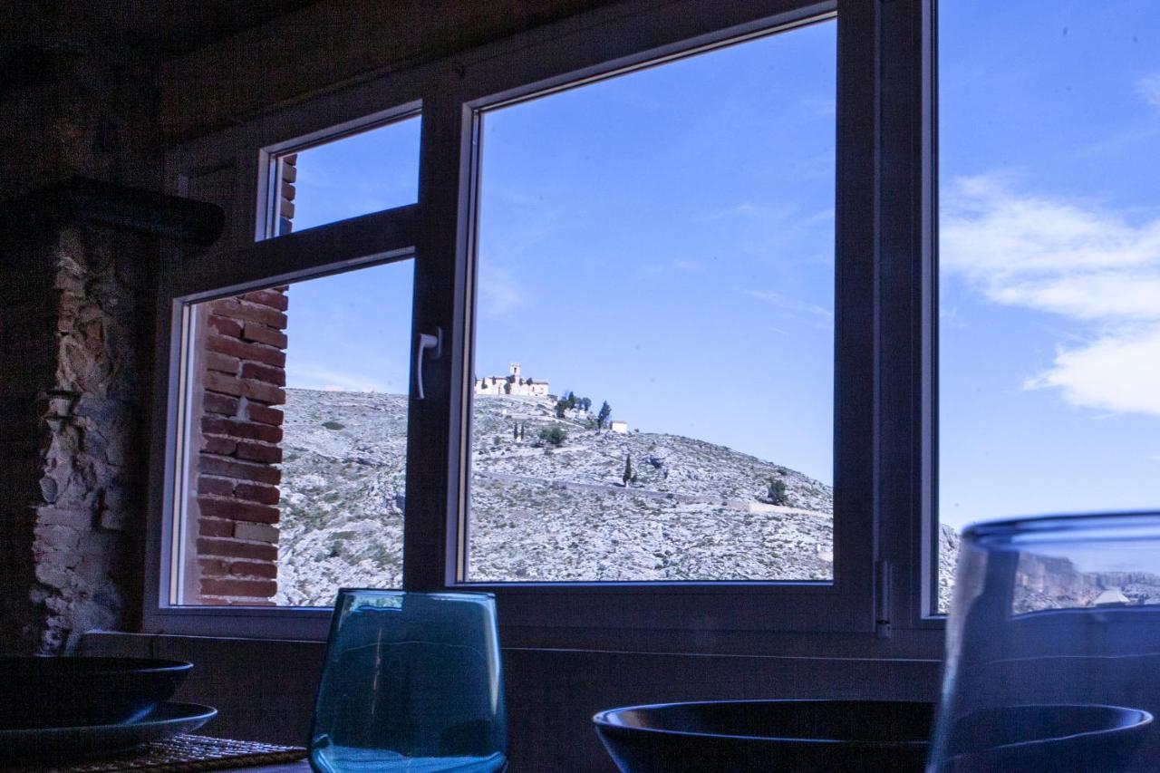 Apartamentos Bocairenthomes, En Pleno Centro De Bocairent, Con Pequena Piscina Y Parking Privado Eksteriør bilde