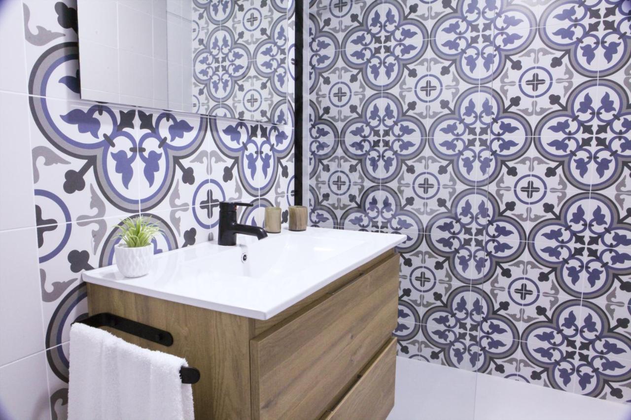Apartamentos Bocairenthomes, En Pleno Centro De Bocairent, Con Pequena Piscina Y Parking Privado Eksteriør bilde