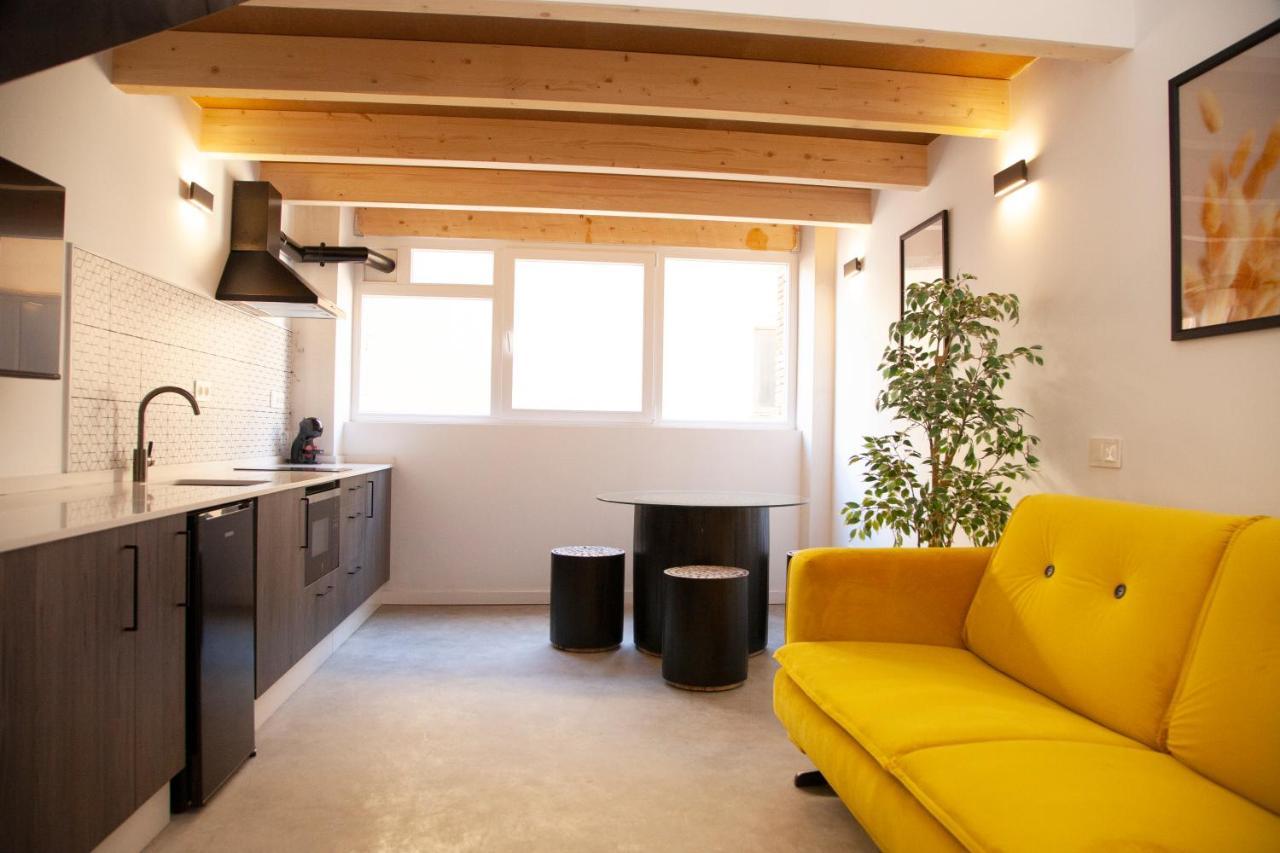 Apartamentos Bocairenthomes, En Pleno Centro De Bocairent, Con Pequena Piscina Y Parking Privado Eksteriør bilde