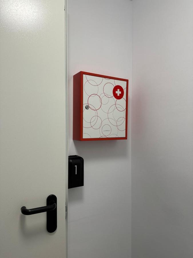 Apartamentos Bocairenthomes, En Pleno Centro De Bocairent, Con Pequena Piscina Y Parking Privado Eksteriør bilde